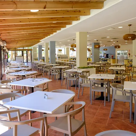 Estival מלון 4*