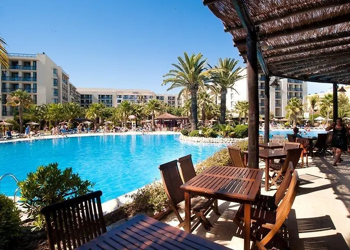 Estival מלון 4*